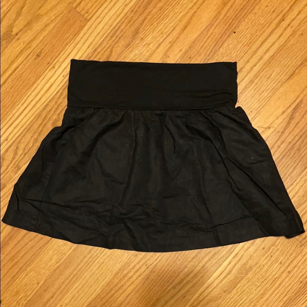 Black skirt with pockets